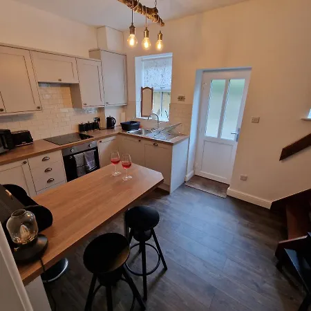 Albert Cottage * Skipton